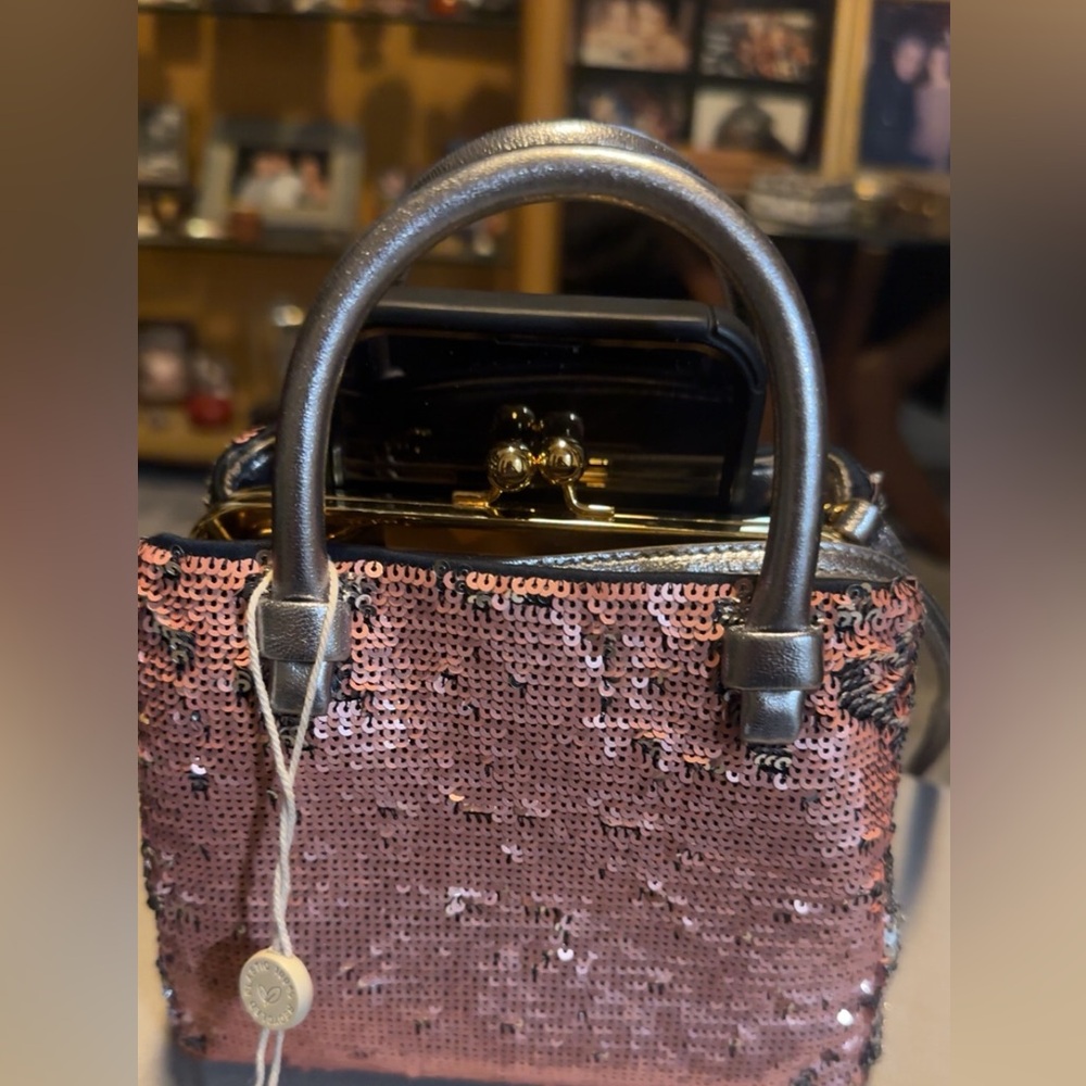 🦄 Miu Miu sequin mini bag 🦄 - Picture 17 of 17
